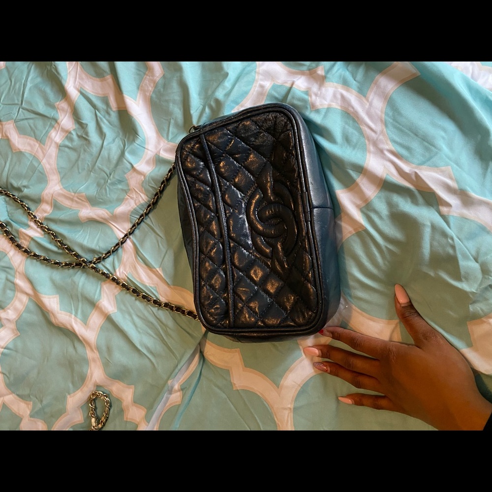Vintage Navy Blue Chanel crossbody bag